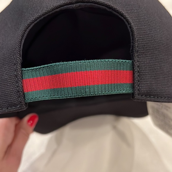 Authentic Gucci baseball hat - Picture 3 of 6
